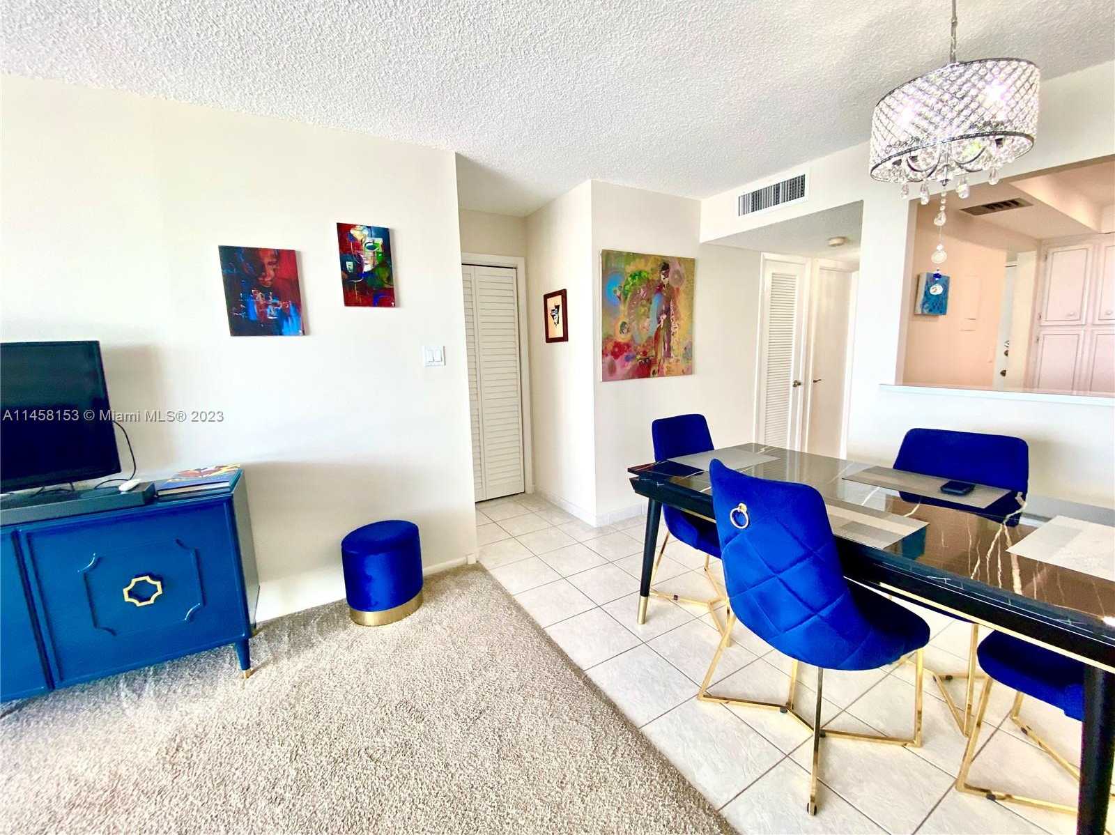 Small Image of 18081 #1003, Aventura Number 17