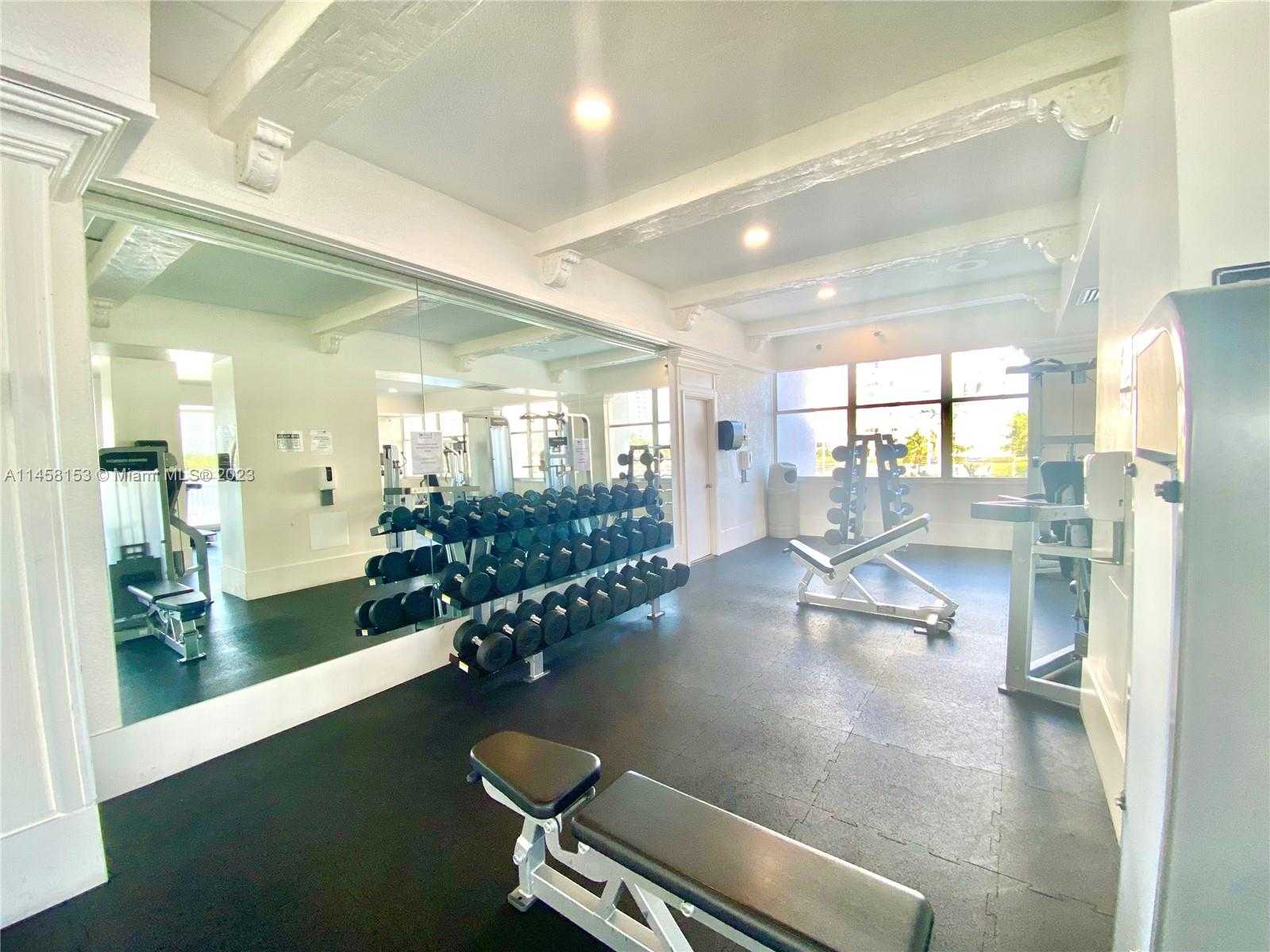 Small Image of 18081 #1003, Aventura Number 45