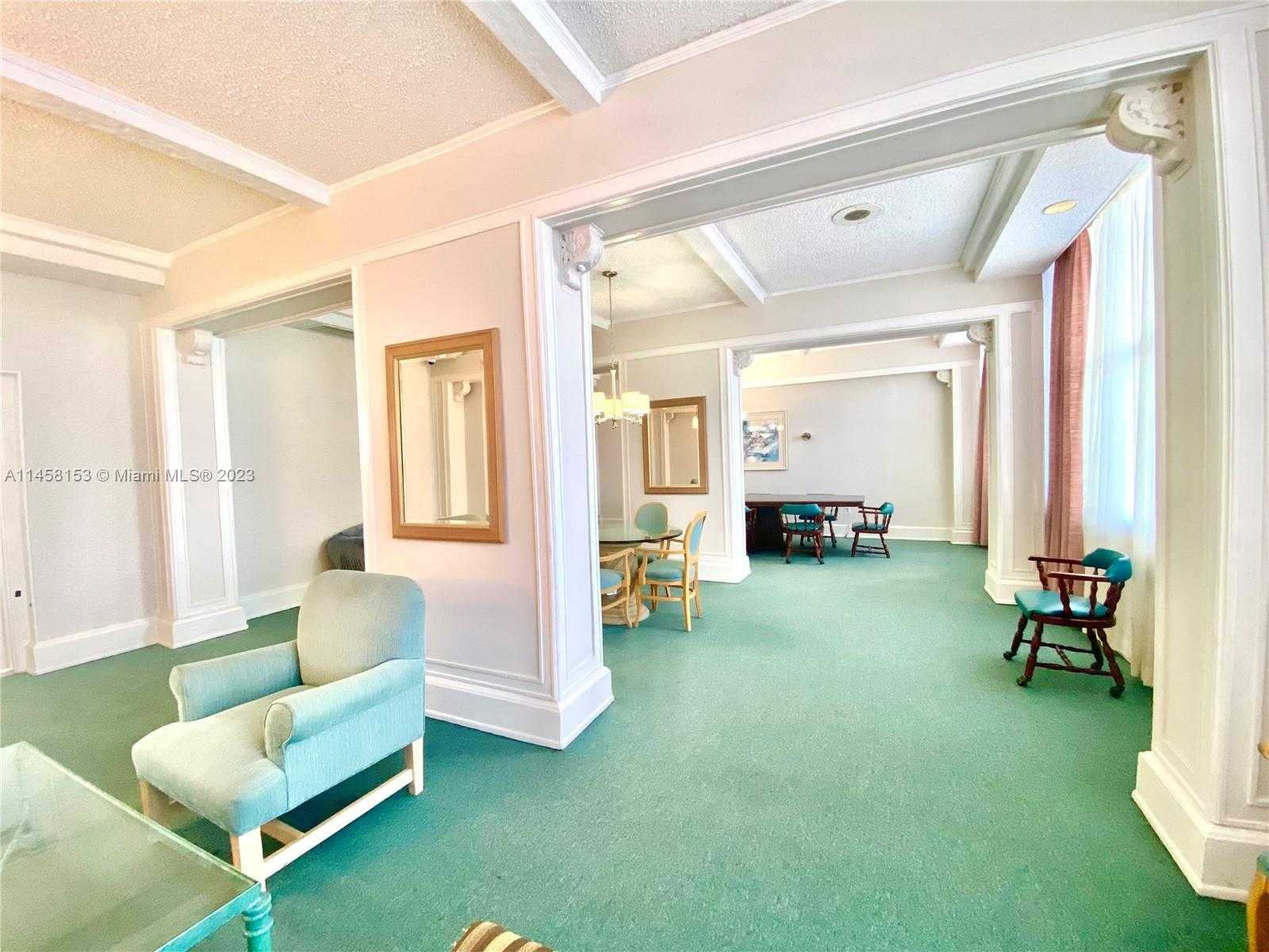 Small Image of 18081 #1003, Aventura Number 48