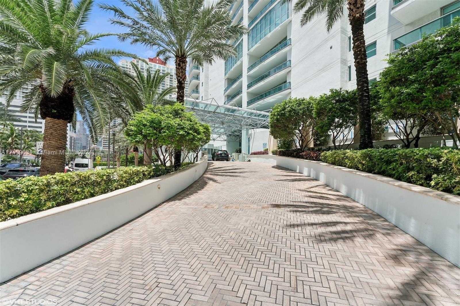 Small Image of 1331 BRICKELL BAY DR #2802, Miami Number 15