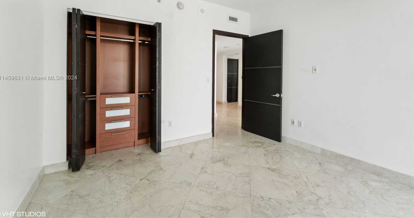 Small Image of 1331 BRICKELL BAY DR #2802, Miami Number 26