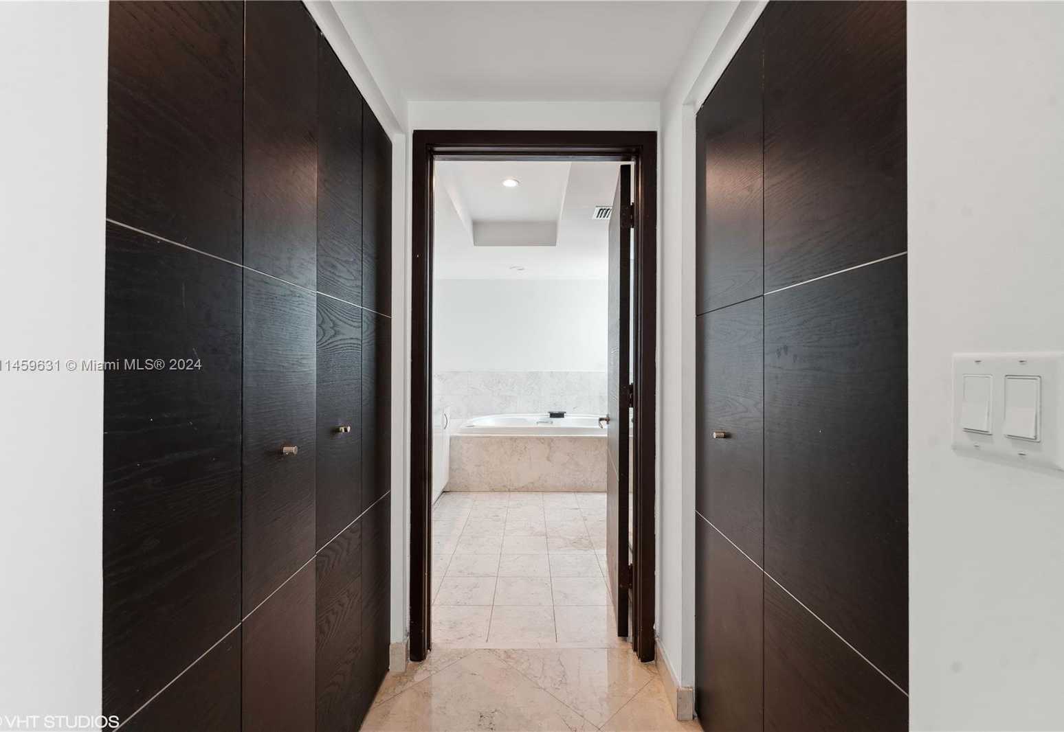 Small Image of 1331 BRICKELL BAY DR #2802, Miami Number 30