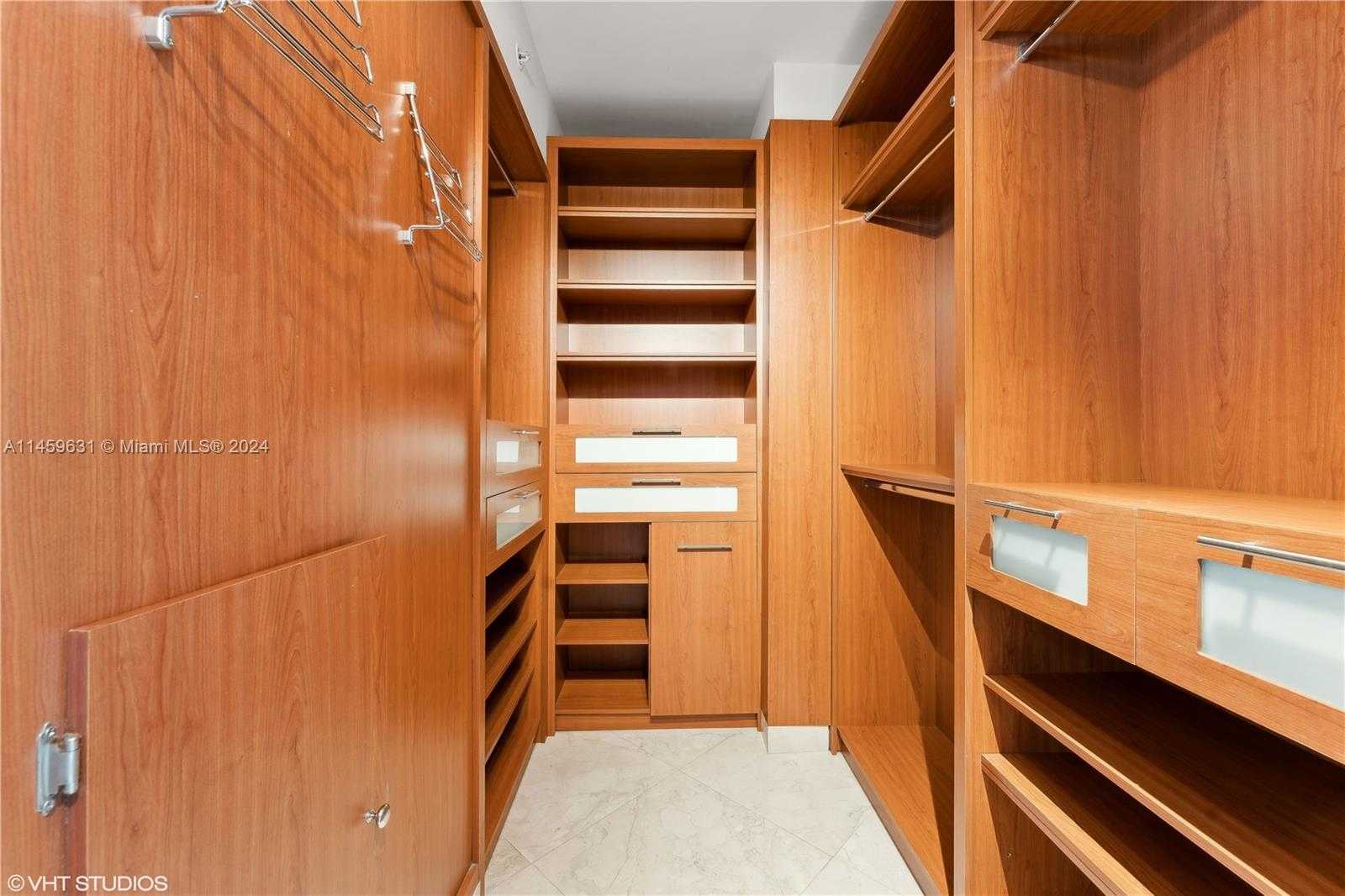 Small Image of 1331 BRICKELL BAY DR #2802, Miami Number 31