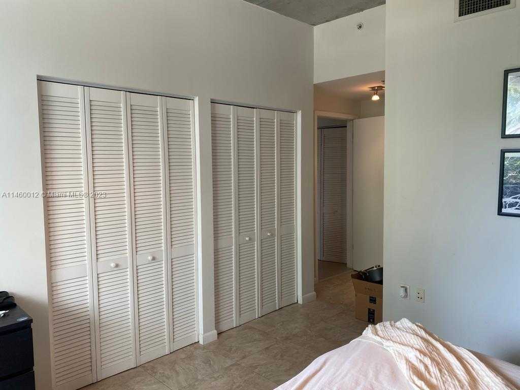Small Image of 3470 #H0705, Miami Number 11