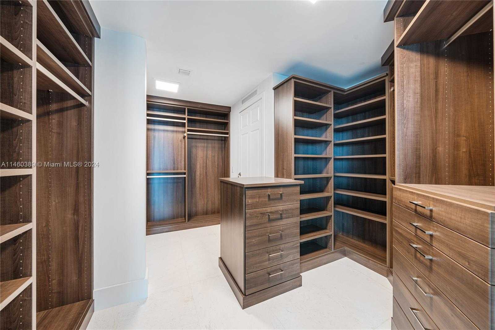 Small Image of 1643 BRICKELL AVE #PH4902, Miami Number 16