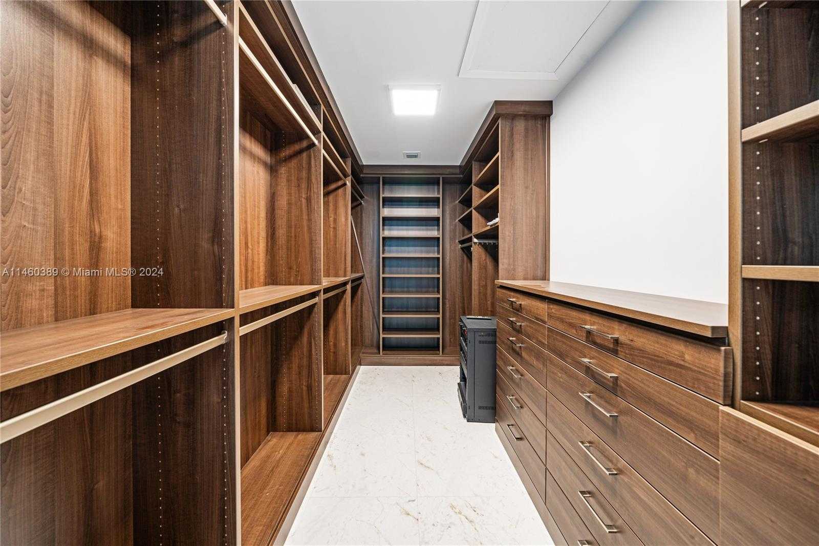 Small Image of 1643 BRICKELL AVE #PH4902, Miami Number 17
