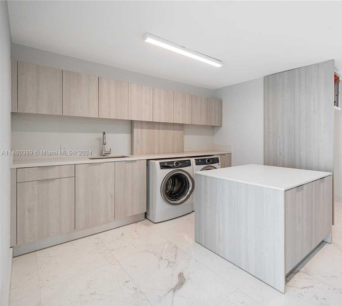 Small Image of 1643 BRICKELL AVE #PH4902, Miami Number 27