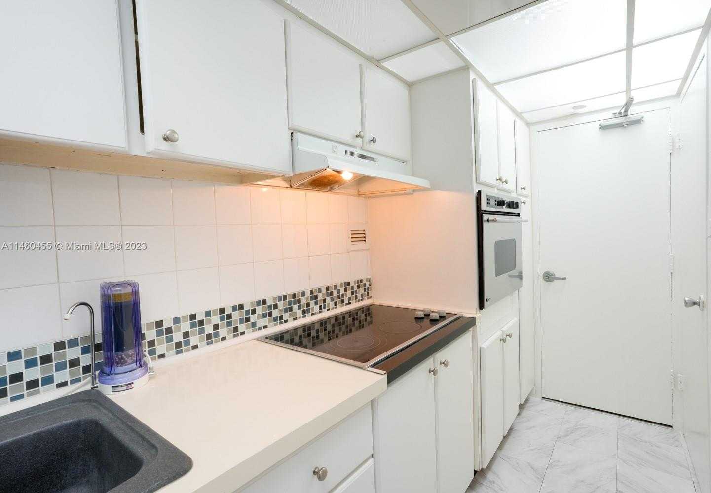 Small Image of 1000 WEST AVE #306, Miami Beach Number 10