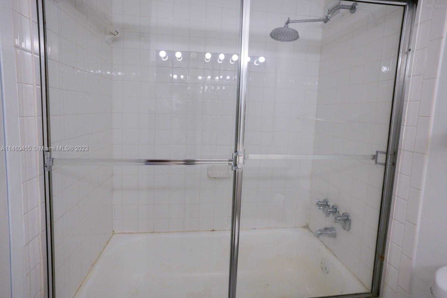 Small Image of 1000 WEST AVE #306, Miami Beach Number 13