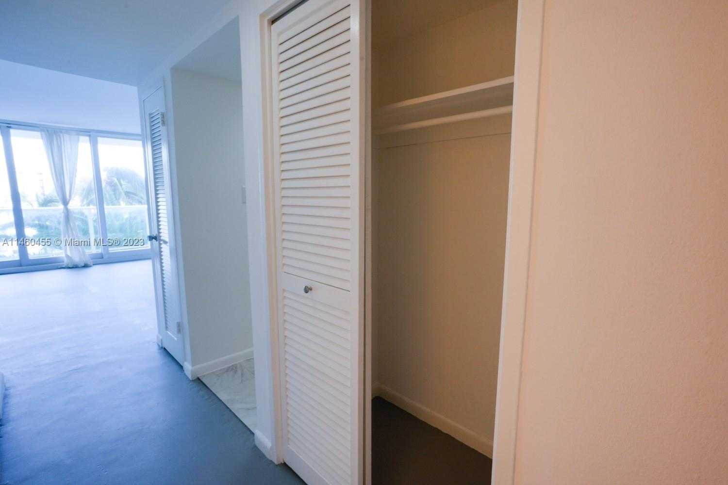 Small Image of 1000 WEST AVE #306, Miami Beach Number 14
