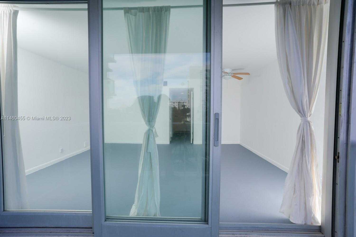 Small Image of 1000 WEST AVE #306, Miami Beach Number 26
