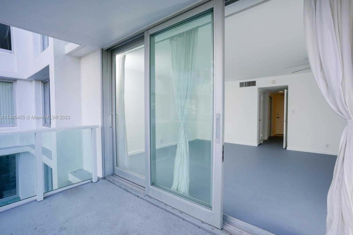 Small Image of 1000 WEST AVE #306, Miami Beach Number 28