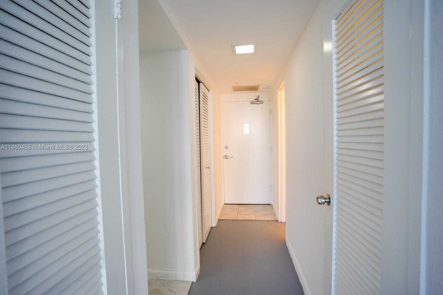 Small Image of 1000 WEST AVE #306, Miami Beach Number 8