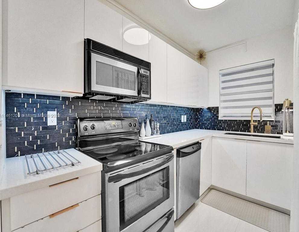 Small Image of 300 GOLDEN ISLES DR #312, Hallandale Beach Number 23