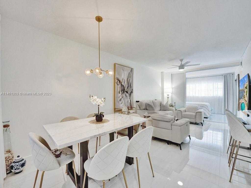 Small Image of 300 GOLDEN ISLES DR #312, Hallandale Beach Number 3