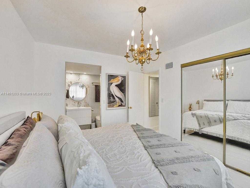 Small Image of 300 GOLDEN ISLES DR #312, Hallandale Beach Number 42