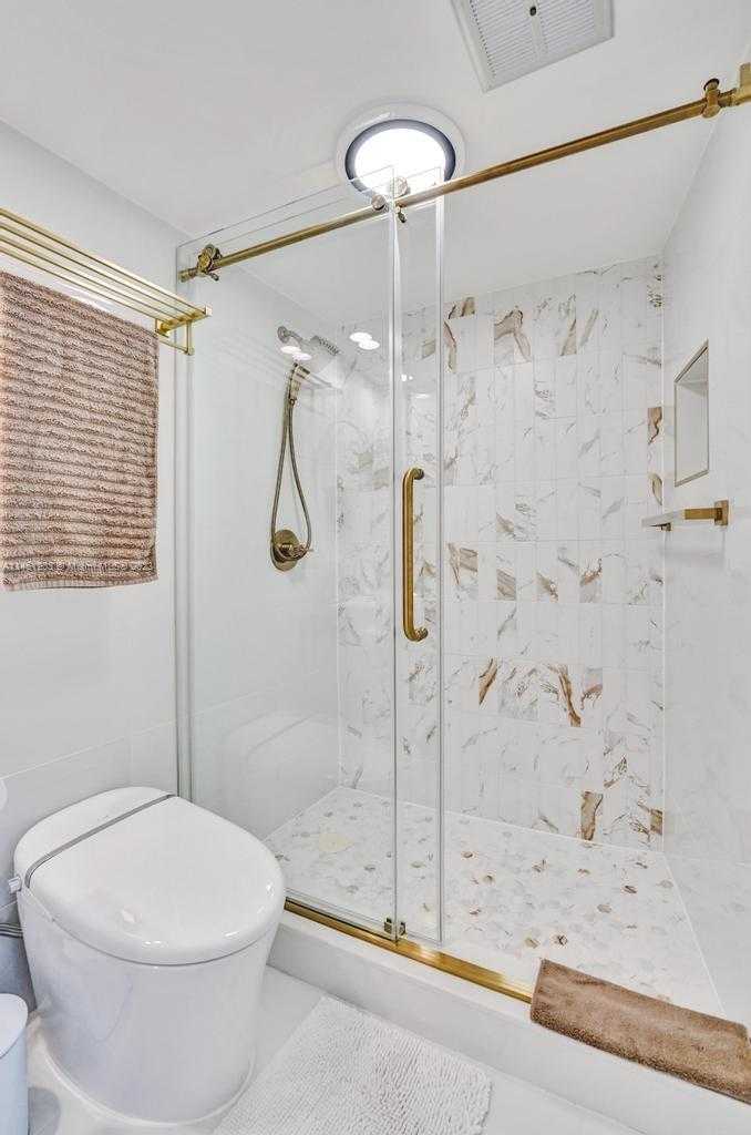Small Image of 300 GOLDEN ISLES DR #312, Hallandale Beach Number 46