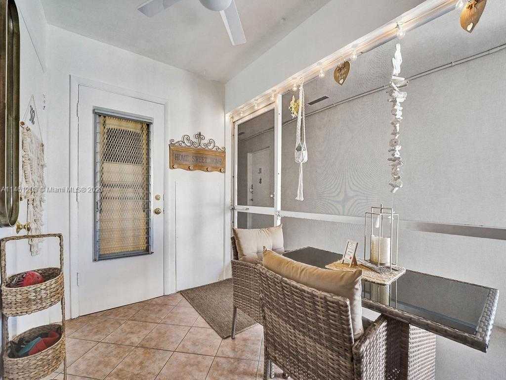 Small Image of 300 GOLDEN ISLES DR #312, Hallandale Beach Number 52