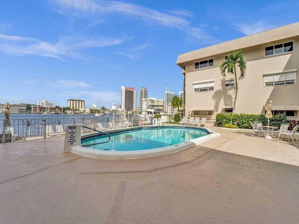 Small Image of 300 GOLDEN ISLES DR #312, Hallandale Beach Number 59