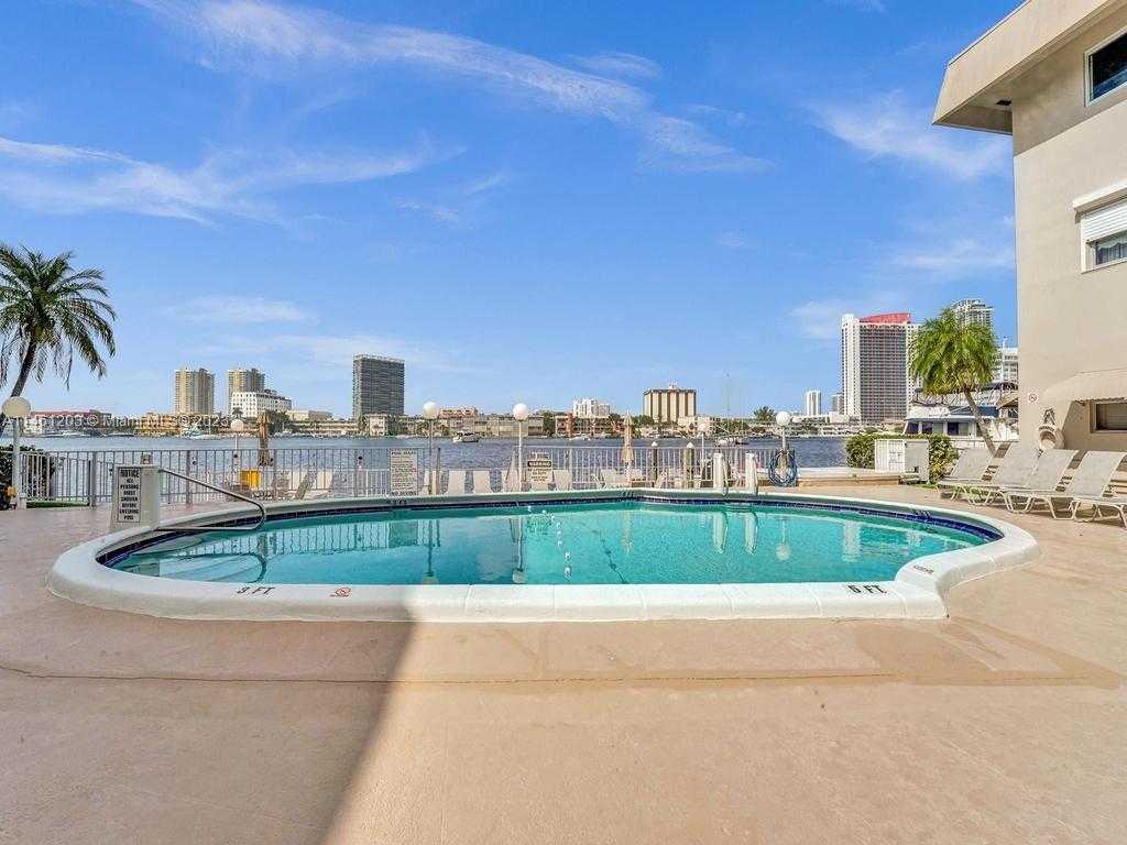 Small Image of 300 GOLDEN ISLES DR #312, Hallandale Beach Number 60