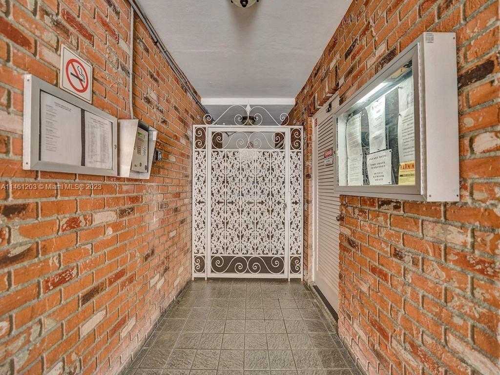 Small Image of 300 GOLDEN ISLES DR #312, Hallandale Beach Number 72
