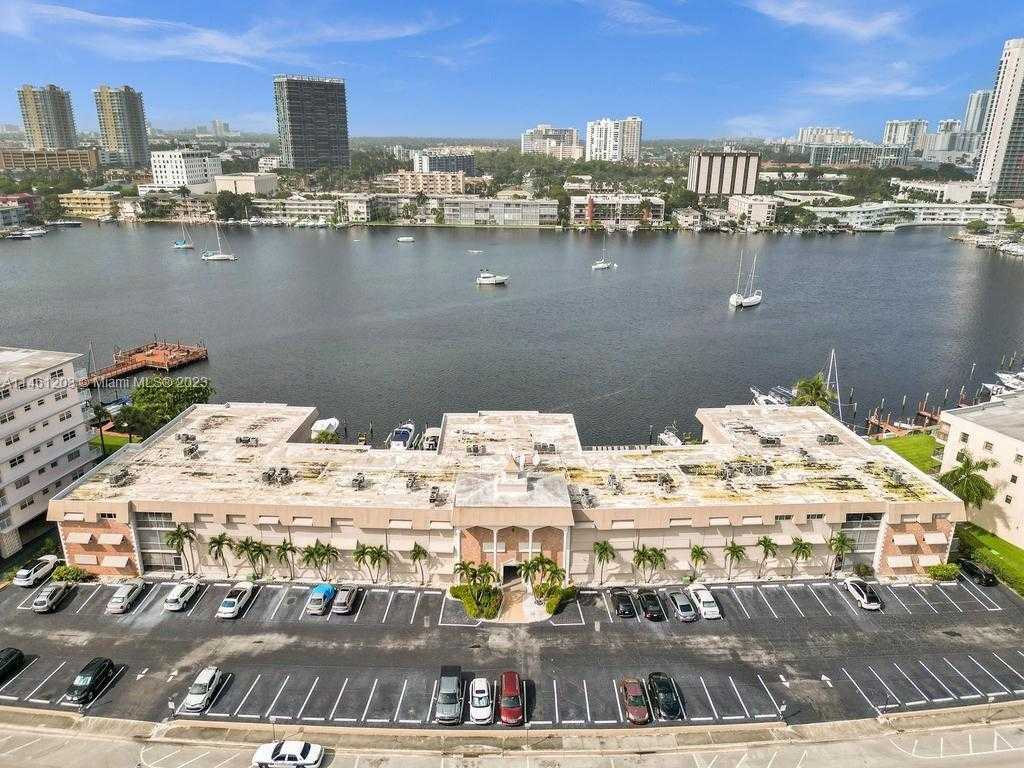 Small Image of 300 GOLDEN ISLES DR #312, Hallandale Beach Number 74