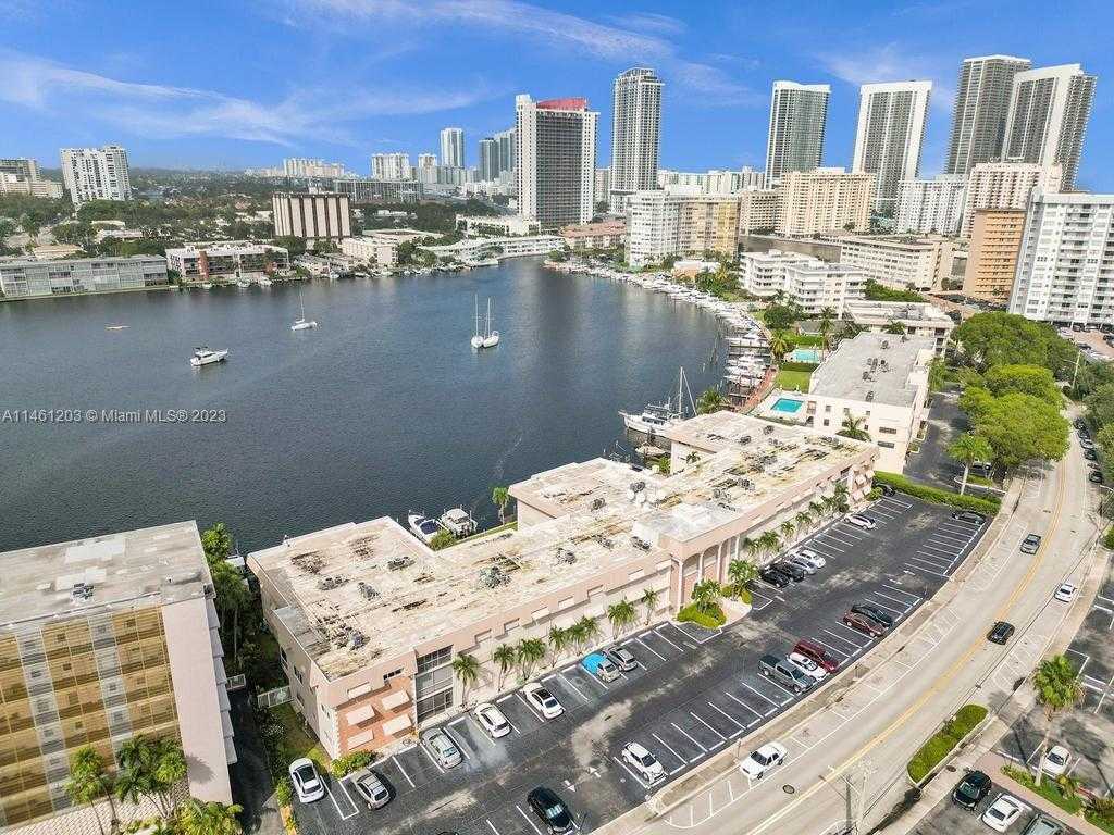 Small Image of 300 GOLDEN ISLES DR #312, Hallandale Beach Number 75