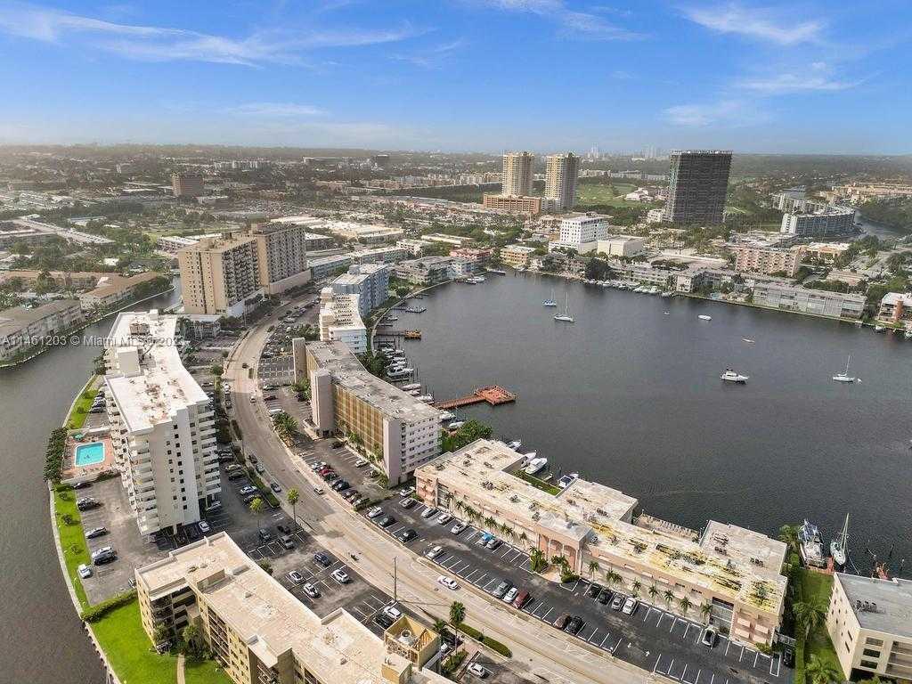 Small Image of 300 GOLDEN ISLES DR #312, Hallandale Beach Number 78