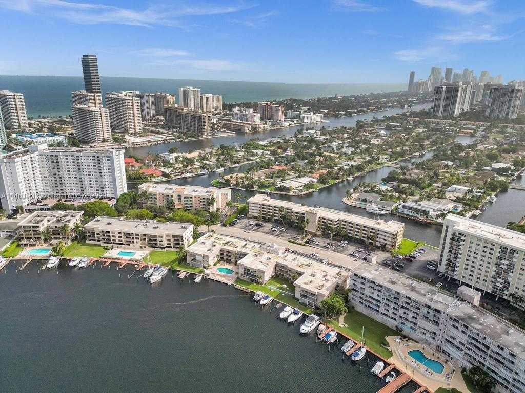 Small Image of 300 GOLDEN ISLES DR #312, Hallandale Beach Number 84