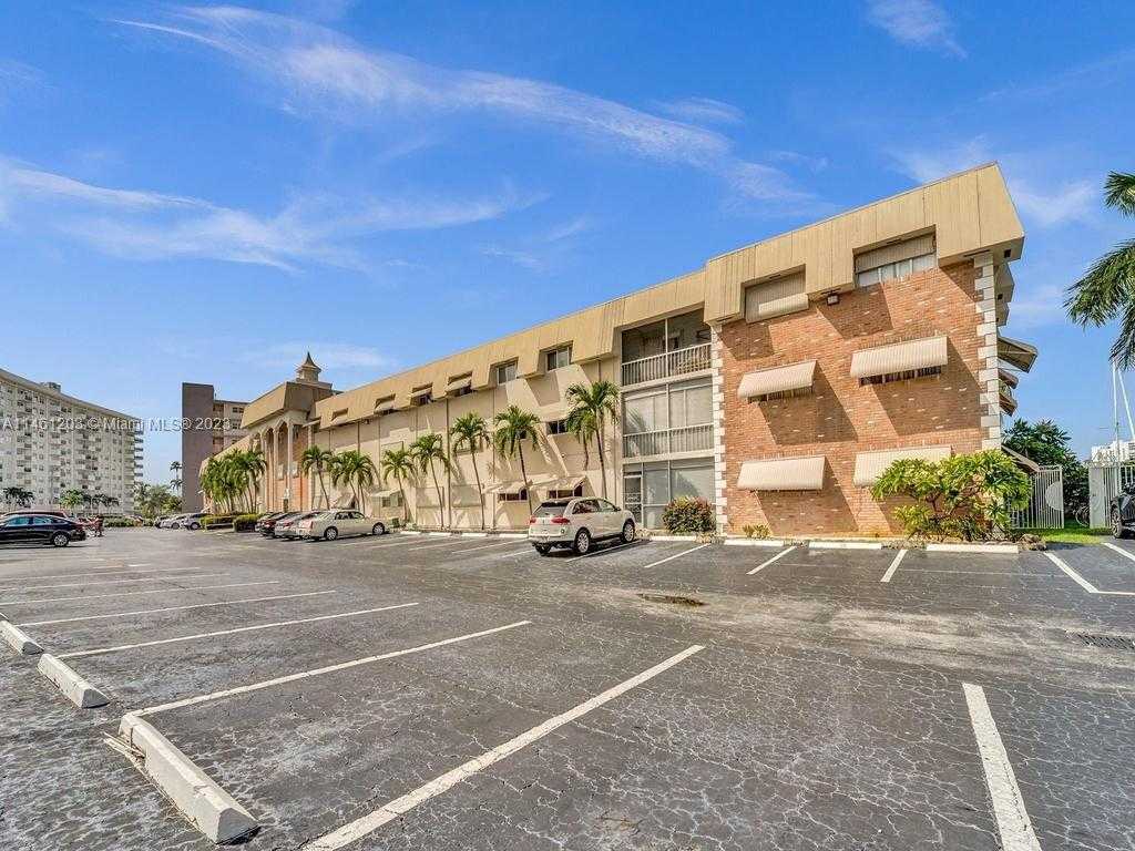 Small Image of 300 GOLDEN ISLES DR #312, Hallandale Beach Number 87