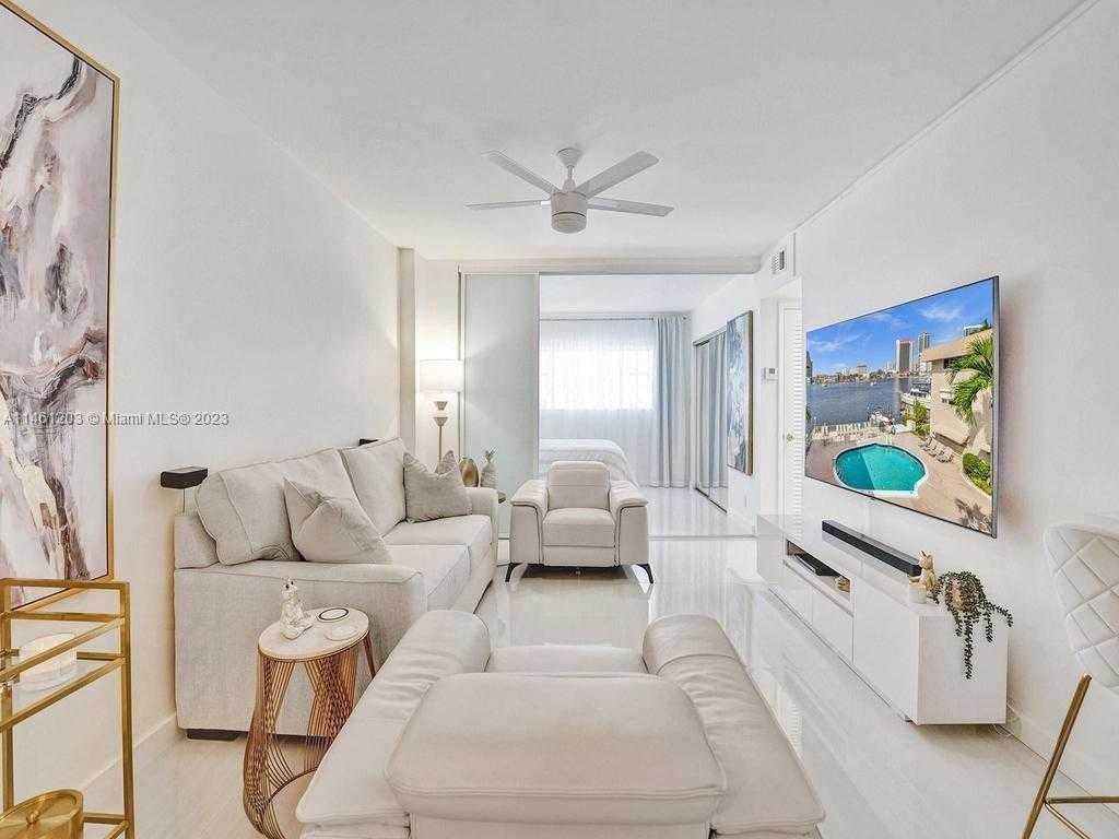 Small Image of 300 GOLDEN ISLES DR #312, Hallandale Beach Number 9