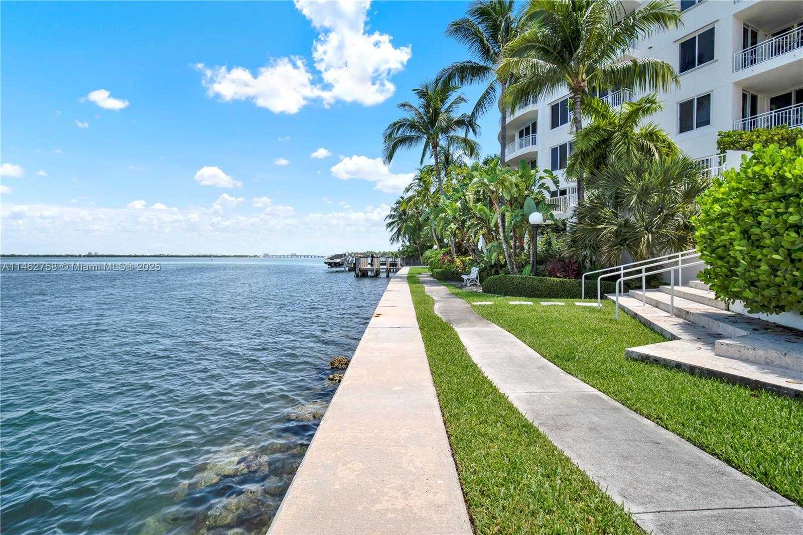 Small Image of 1 CENTURY LN #209, Miami Beach Number 65