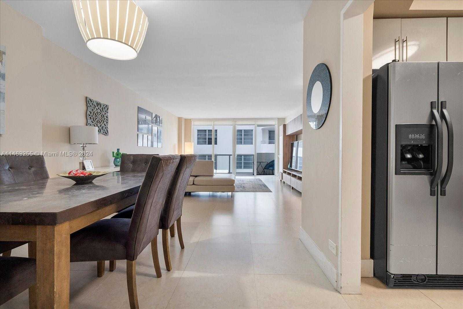 Small Image of 5601 COLLINS AVE #1514, Miami Beach Number 12