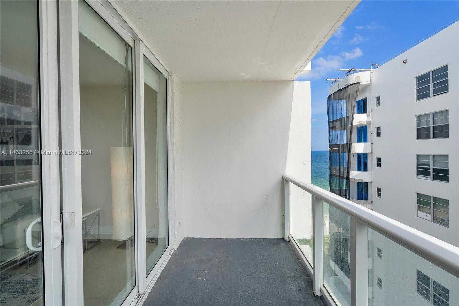 Small Image of 5601 COLLINS AVE #1514, Miami Beach Number 39