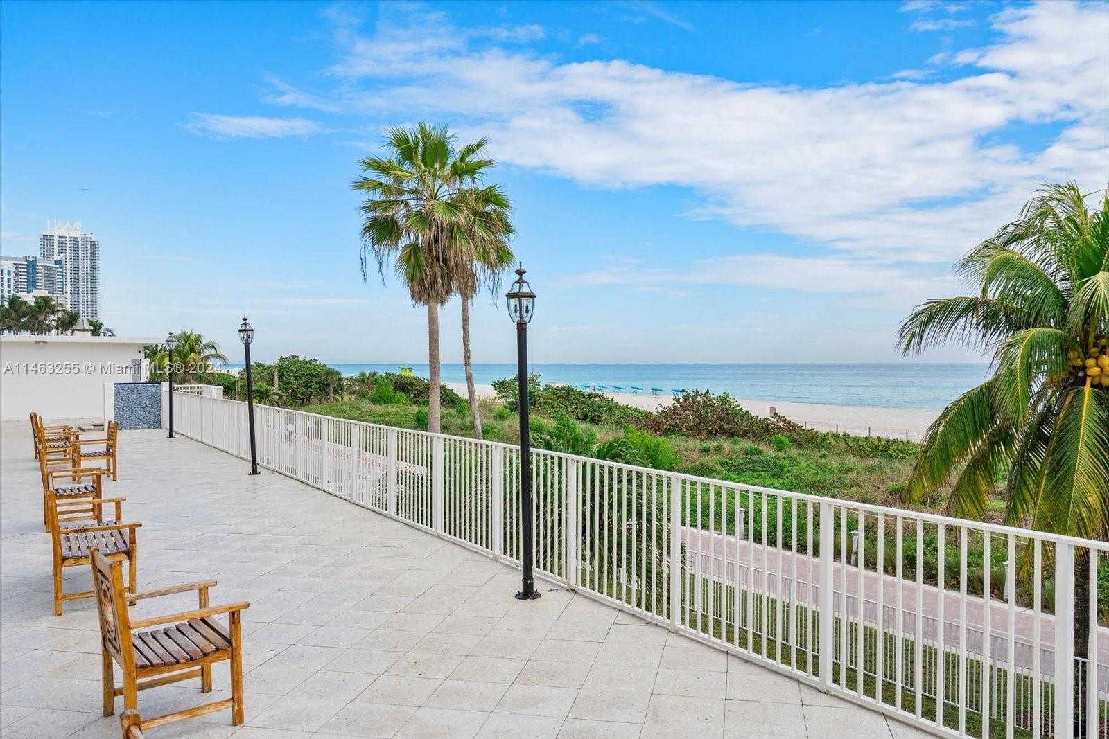 Small Image of 5601 COLLINS AVE #1514, Miami Beach Number 4