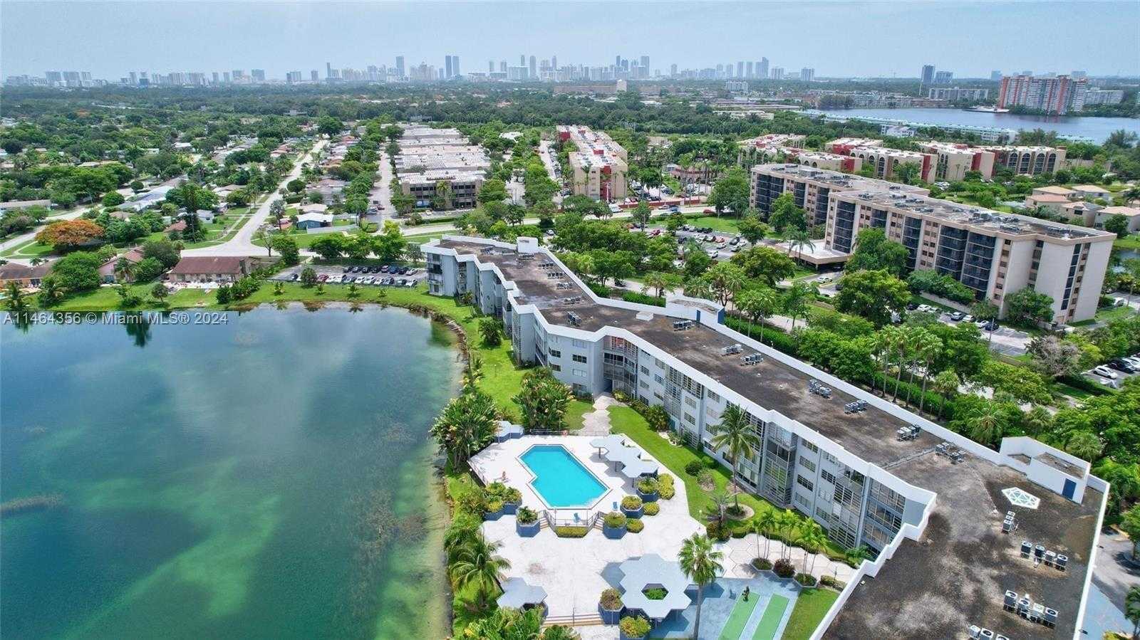 Small Image of 875 NORTH EAST 195TH ST #211, Miami Number 20