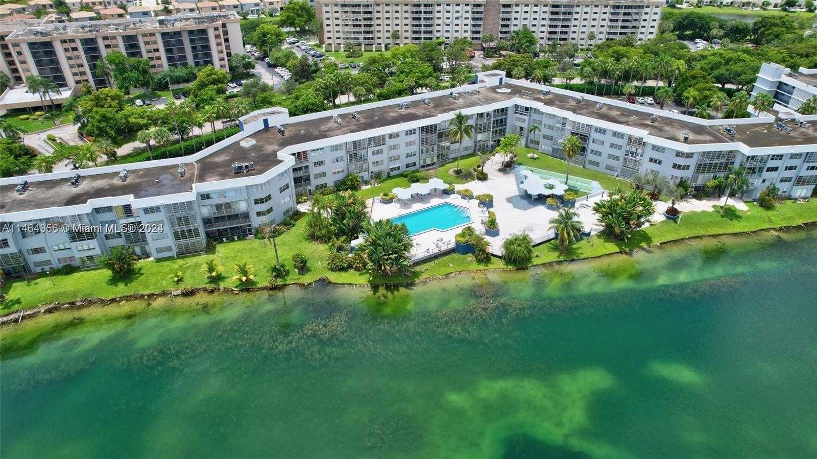 Small Image of 875 NORTH EAST 195TH ST #211, Miami Number 21