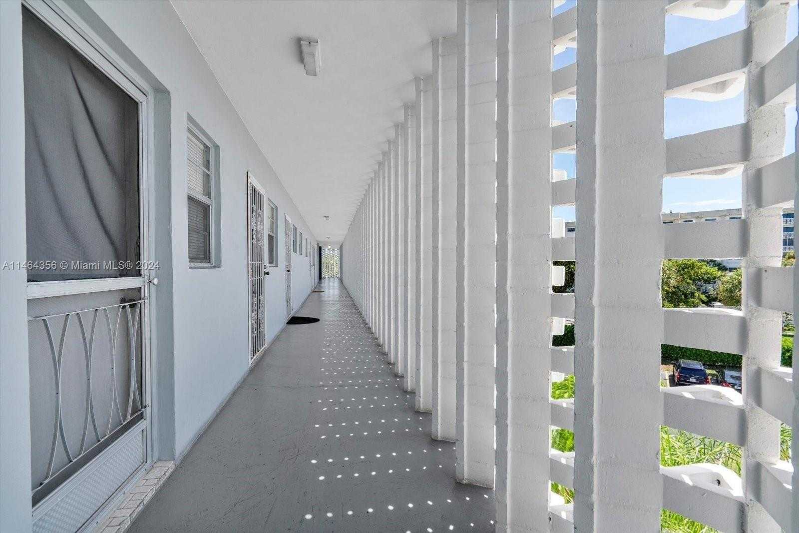 Small Image of 875 NORTH EAST 195TH ST #211, Miami Number 3