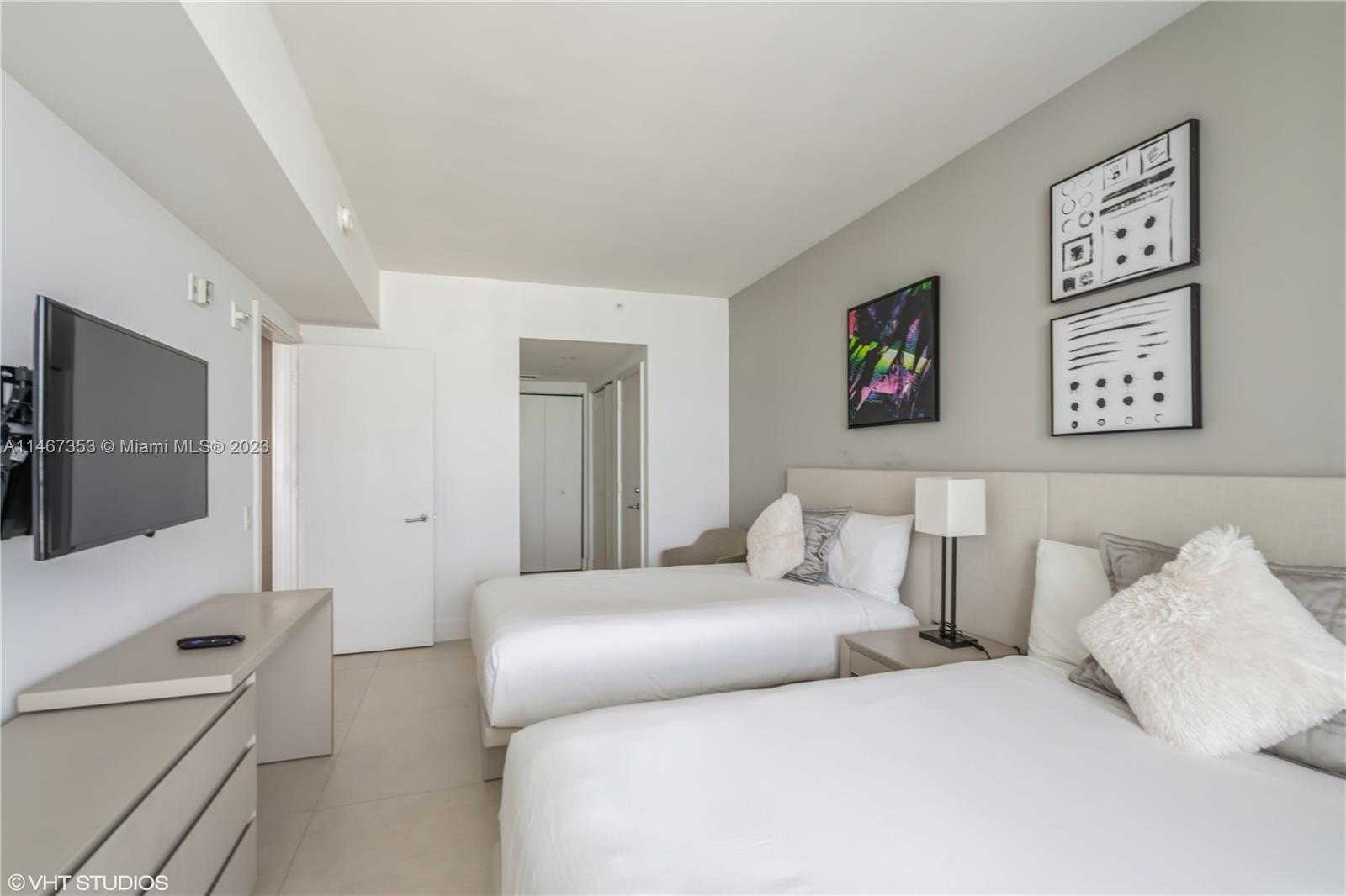 Small Image of 4111 SOUTH OCEAN DR #2006, Hollywood Number 19