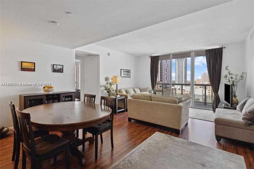 Small Image of 50 BISCAYNE BLVD #2111, Miami Number 11