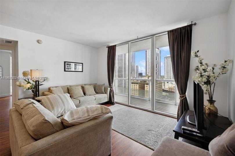 Small Image of 50 BISCAYNE BLVD #2111, Miami Number 14