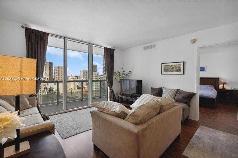 Small Image of 50 BISCAYNE BLVD #2111, Miami Number 16