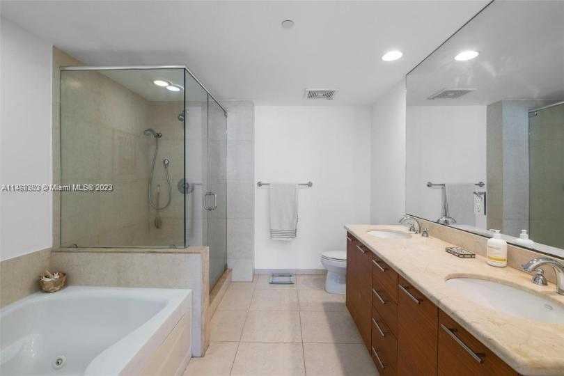 Small Image of 50 BISCAYNE BLVD #2111, Miami Number 22