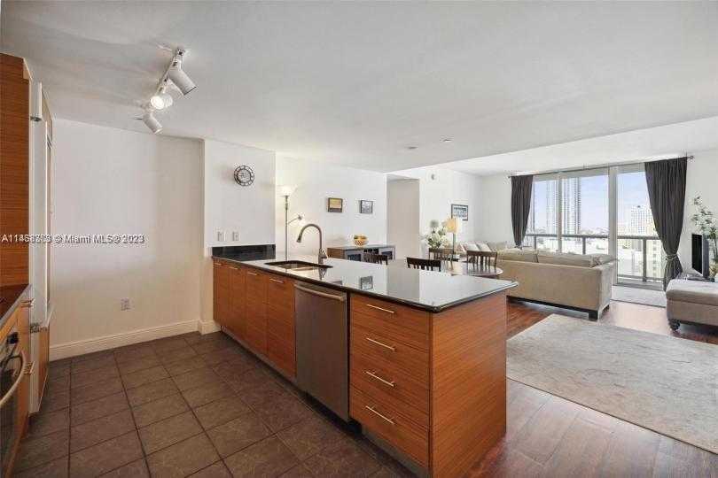 Small Image of 50 BISCAYNE BLVD #2111, Miami Number 7