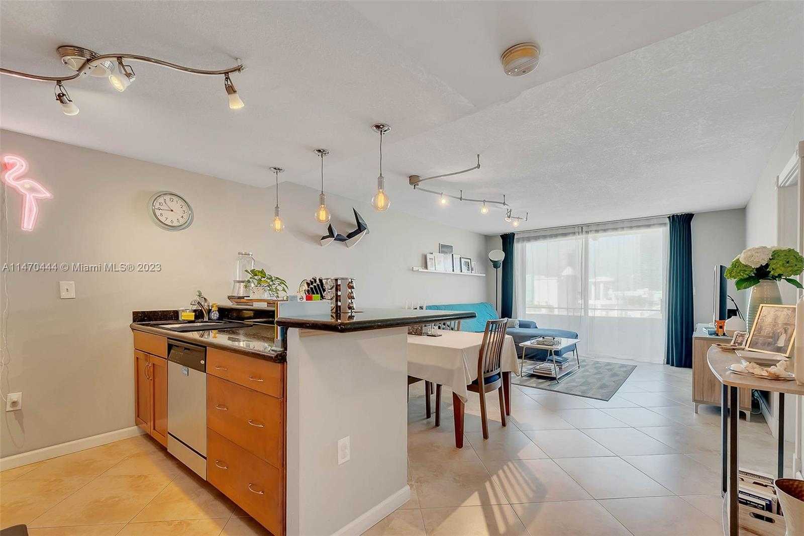 Small Image of 465 OCEAN DR #804, Miami Beach Number 38