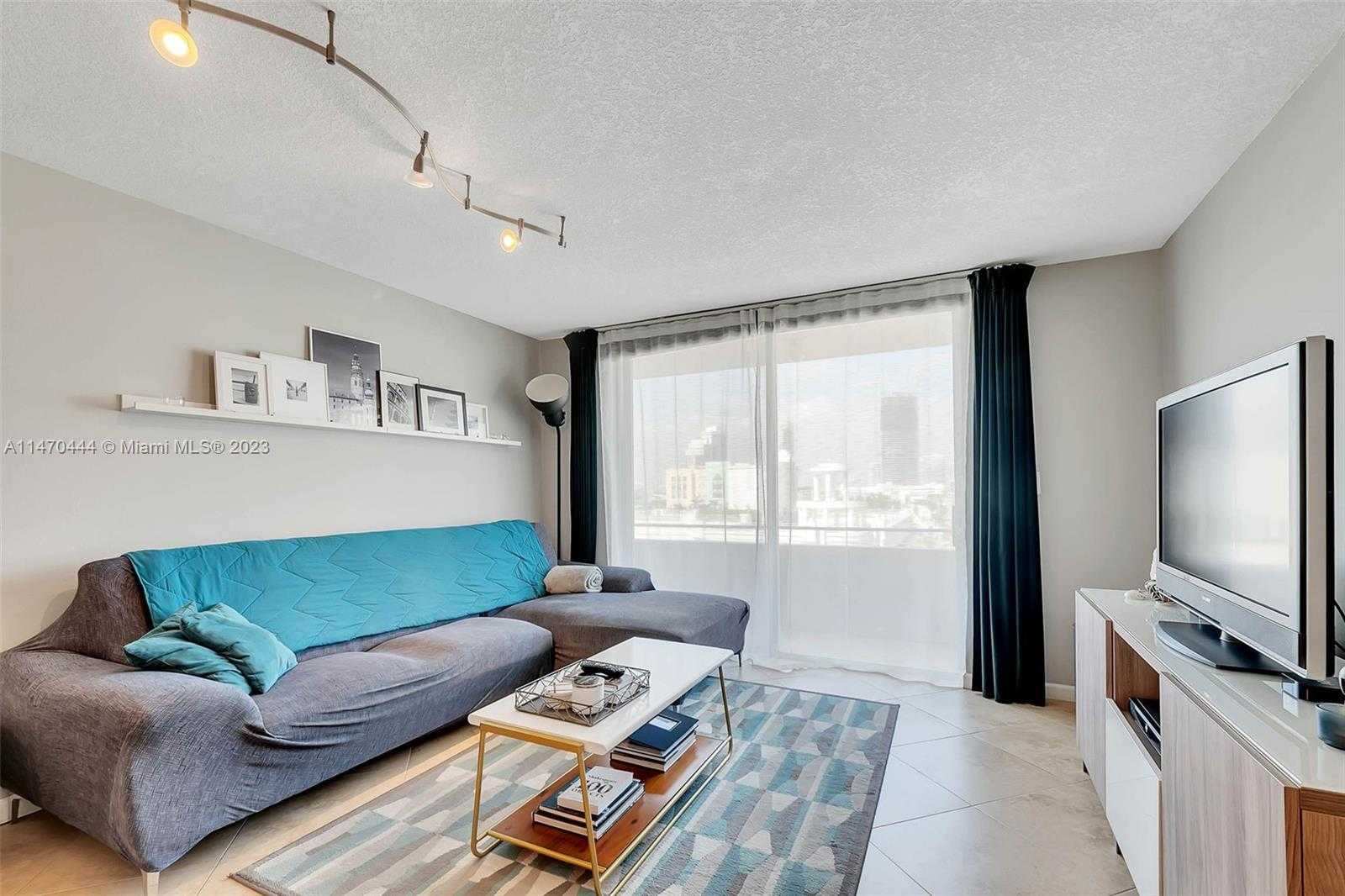 Small Image of 465 OCEAN DR #804, Miami Beach Number 7