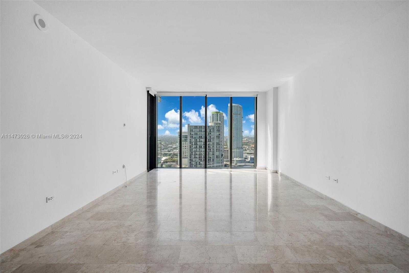 Small Image of 68 SOUTH EAST 6TH ST #2410, Miami Number 3