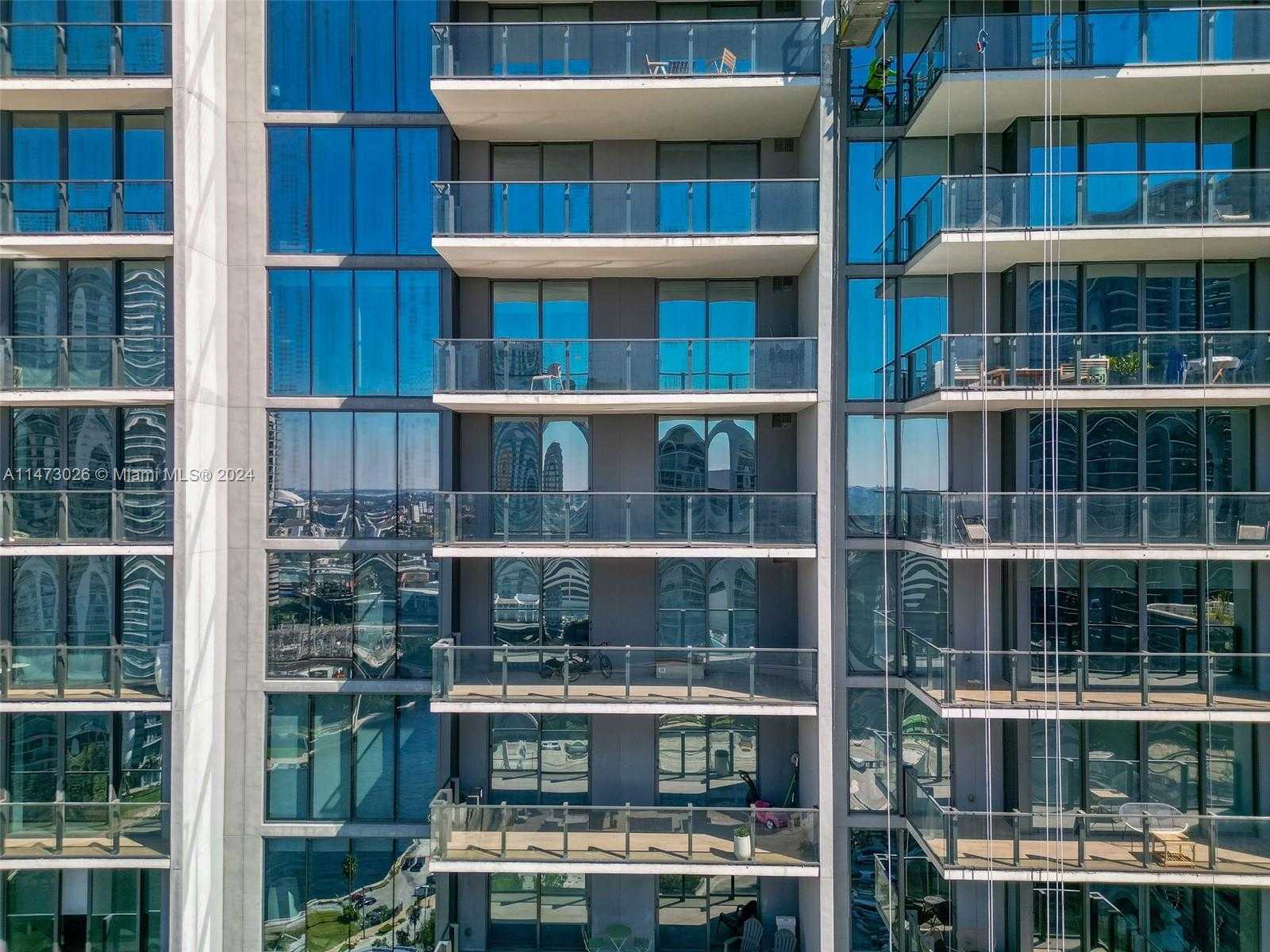 Small Image of 68 SOUTH EAST 6TH ST #2410, Miami Number 31