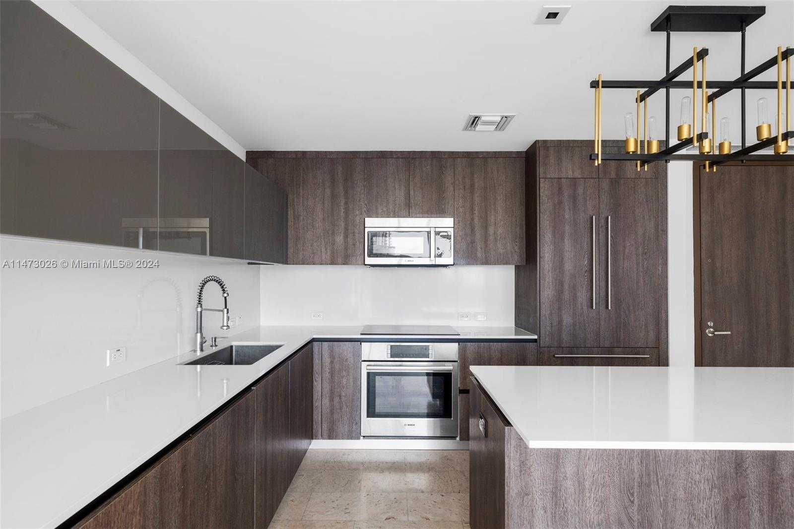 Small Image of 68 SOUTH EAST 6TH ST #2410, Miami Number 7