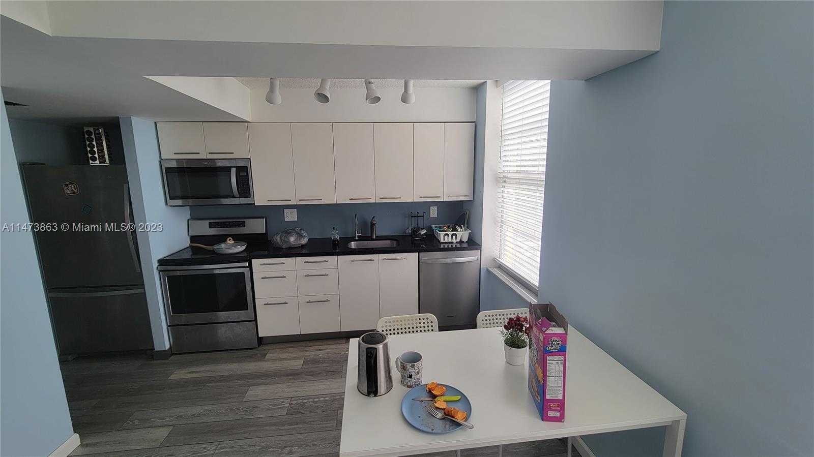 Small Image of 231 174TH ST #304, Sunny Isles Beach Number 6